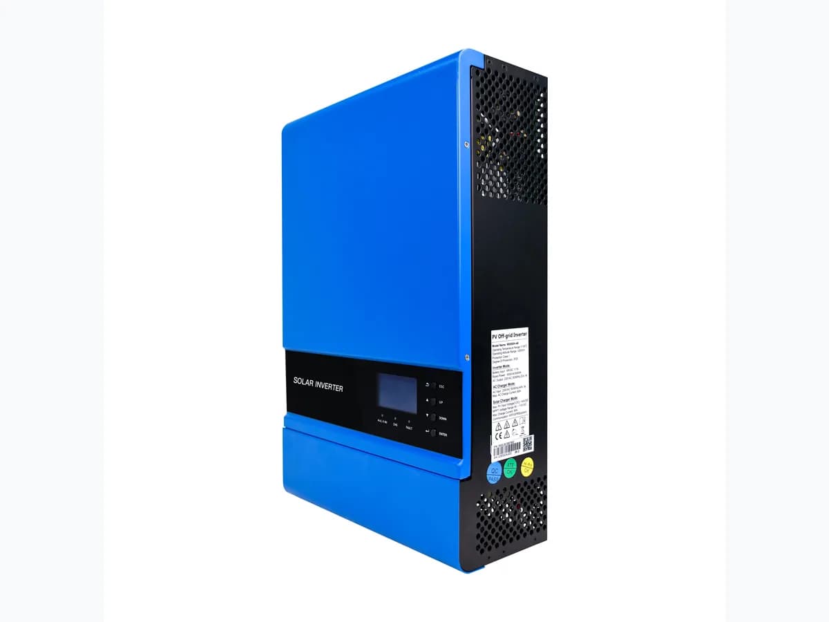 Onduleur solaire bleu à onde sinusoïdale pure, vu de trois quarts